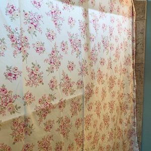 Simply Shabby Chic Pink Roses Shower Curtain